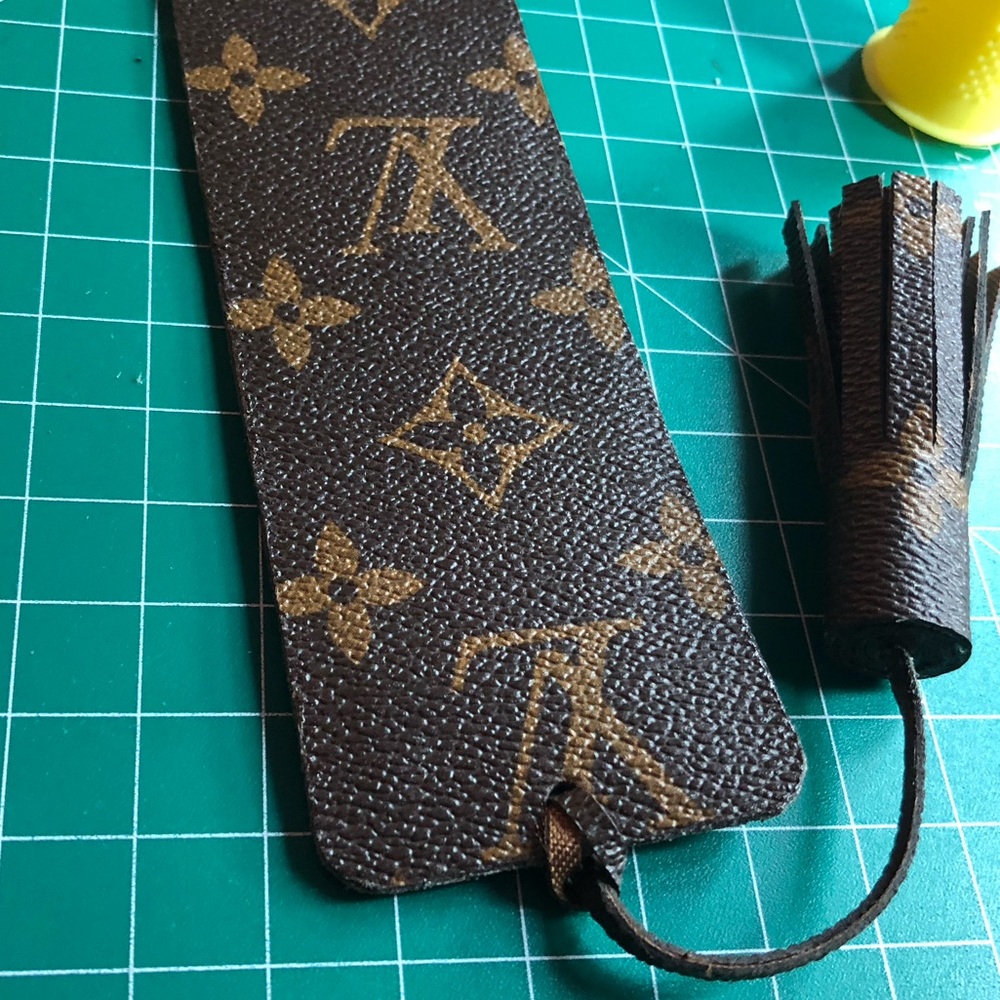 Designer inspired Monogram Bookmarks - Picture 3 of 3